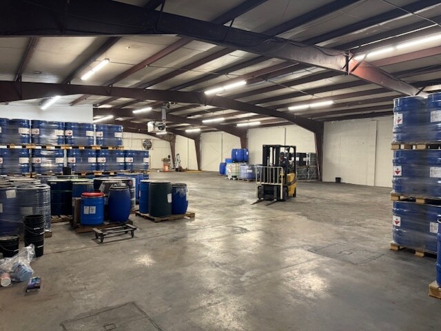 3400 Silas Ave, Charlotte, NC à louer - Photo de l’immeuble – Image 3 sur 11