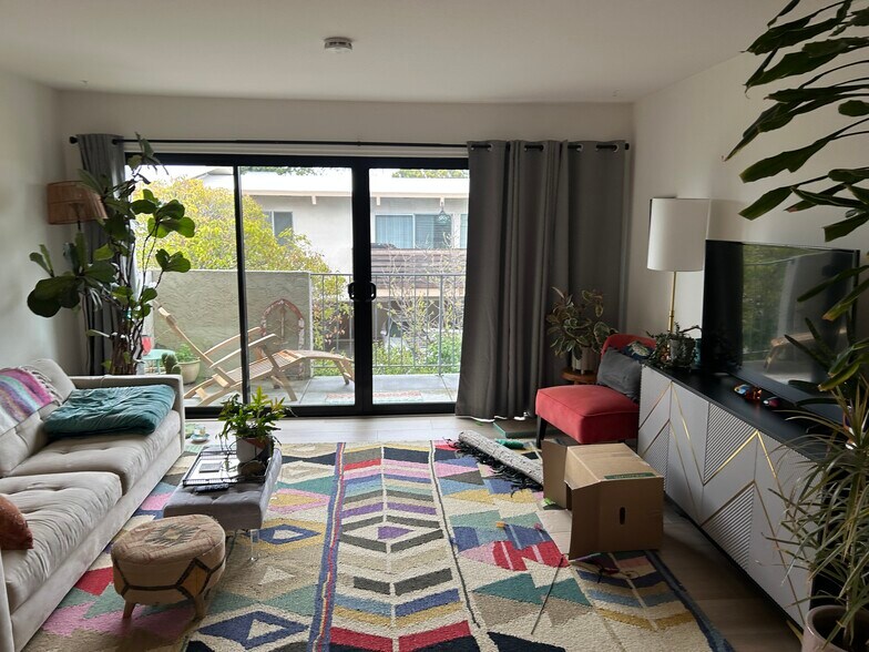 231 Villa Ter, San Mateo, CA à vendre - Photo de l’immeuble – Image 2 sur 11