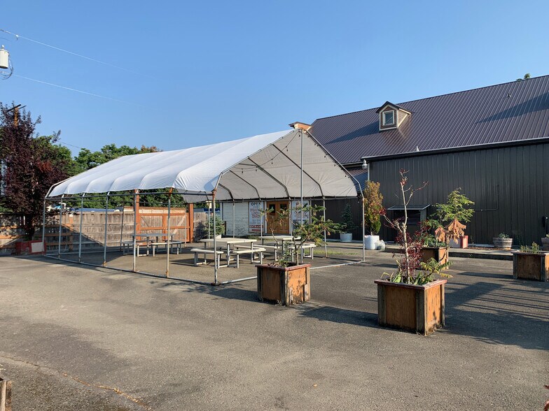 104 McNaught St, Roy, WA à louer - Photo de l’immeuble – Image 3 sur 19