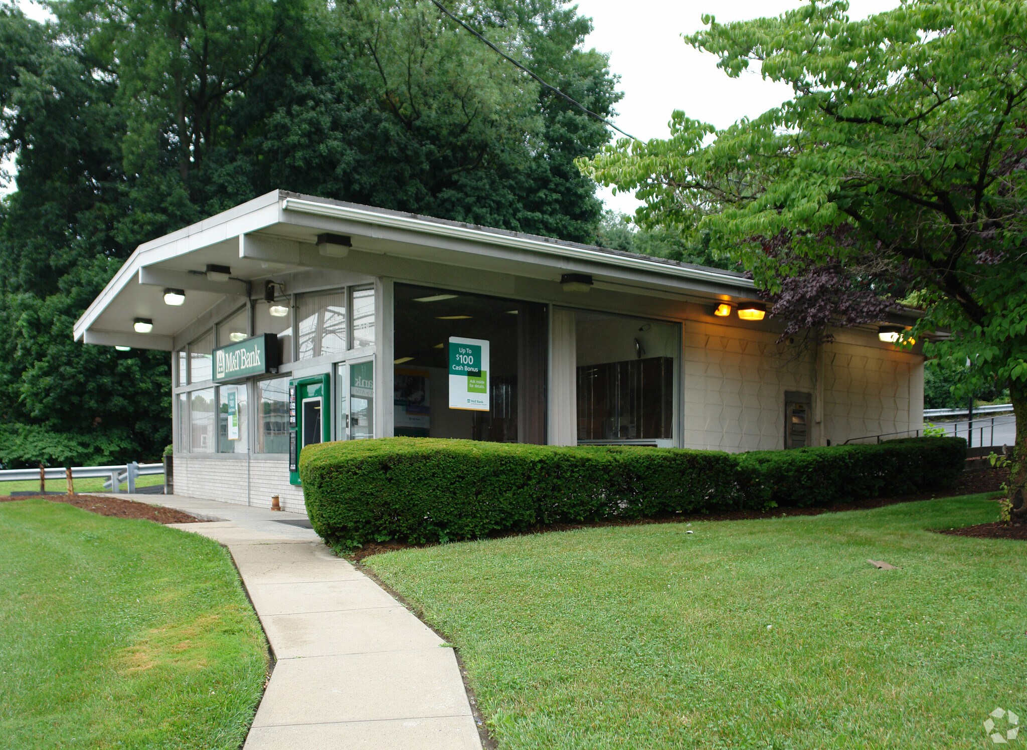 218 Saw Mill River Rd, Elmsford, NY à louer Photo principale– Image 1 sur 9
