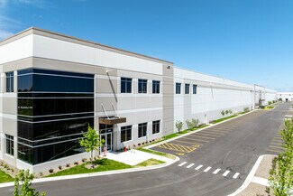 Plus de détails pour 1700 Madeline Ln, Elgin, IL - Industriel/Logistique à vendre