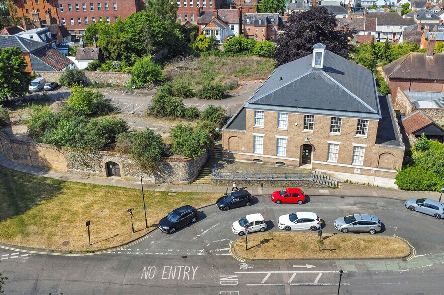 77 Raingate Street, Bury St Edmunds à vendre - Photo de l’immeuble – Image 2 sur 2