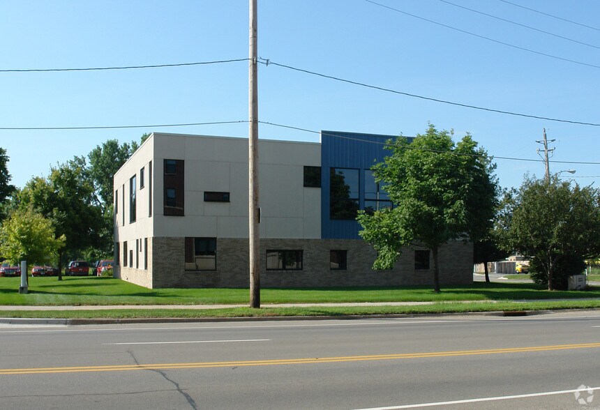 701 E Court Ave, Des Moines, IA à louer - Photo principale – Image 1 sur 9