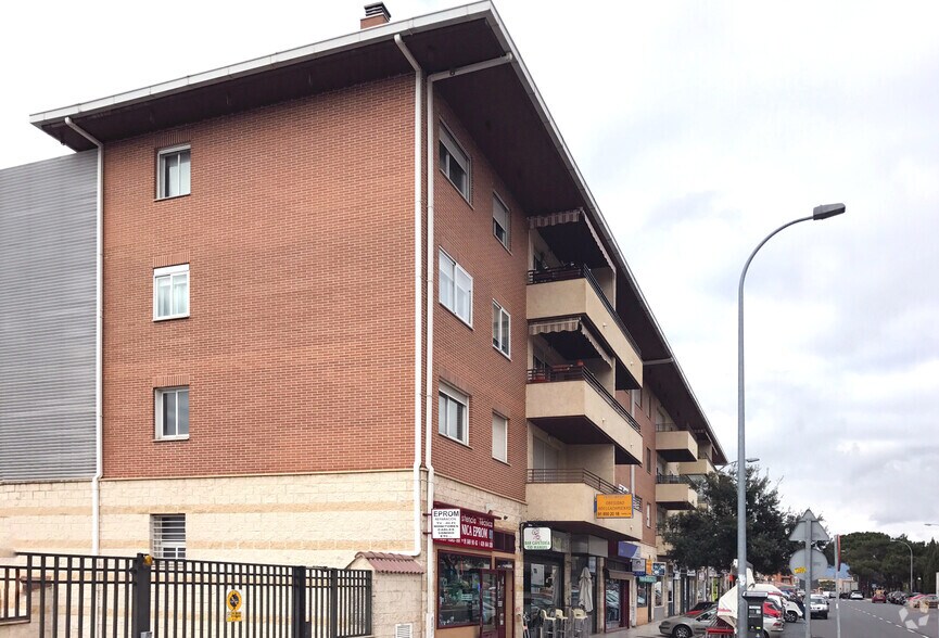 Calle Los Madroños, 6, Collado Villalba, Madrid à louer - Photo de l’immeuble – Image 3 sur 3