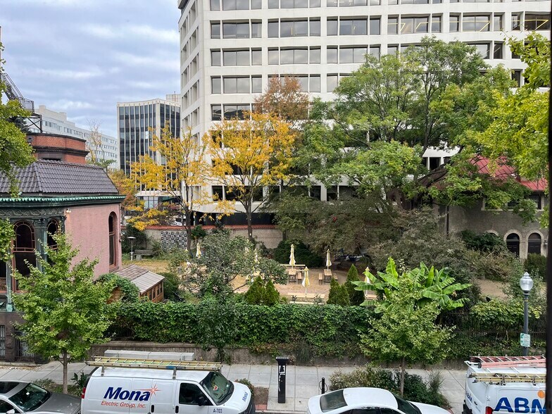 1912 Sunderland Pl NW, Washington, DC à vendre - Photo de l’immeuble – Image 2 sur 6