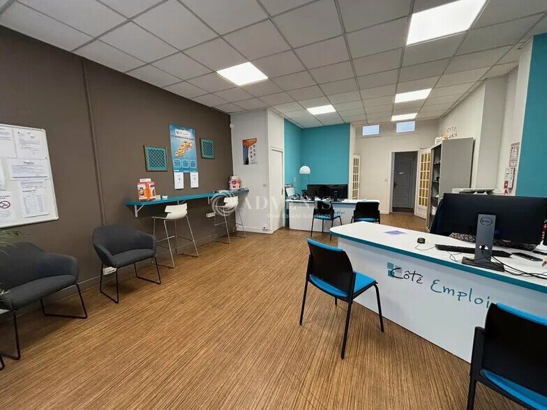 Local commercial dans Orléans à louer - Photo de l’immeuble – Image 2 sur 10