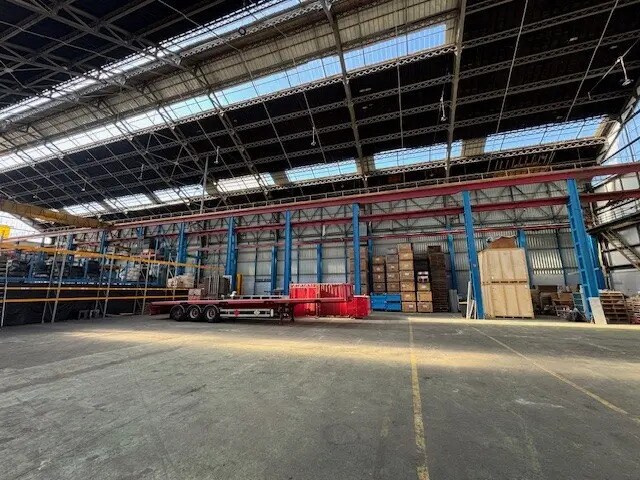 Industriel/Logistique dans Saint-Chamond à louer - Photo de l’immeuble – Image 2 sur 6