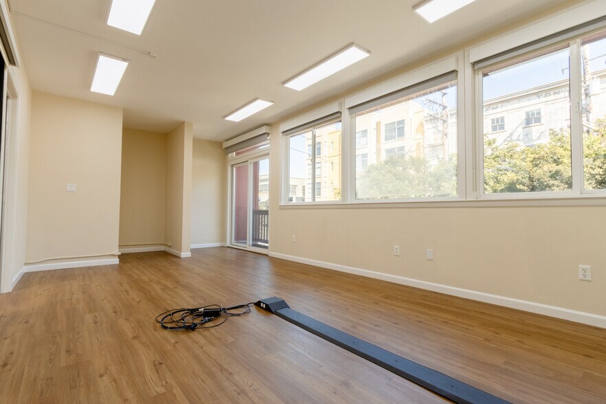 790 Brannan St, San Francisco, CA à louer - Photo de l’immeuble – Image 3 sur 8