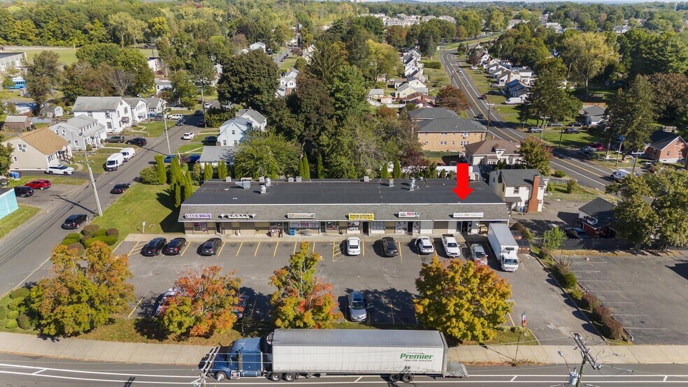 425-431 Osgood Ave, New Britain, CT à louer - Photo de l’immeuble – Image 1 sur 13