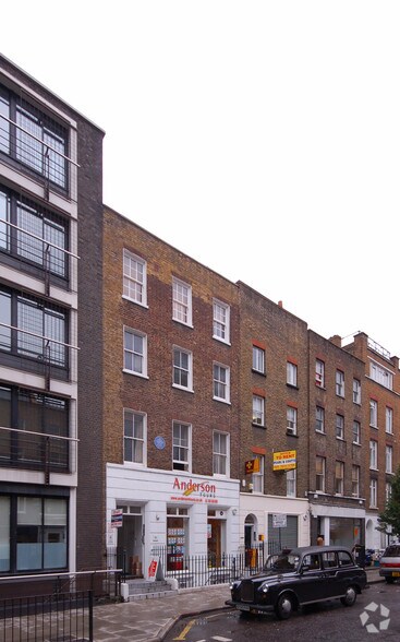 81 Charlotte St, Londres à louer - Photo de l’immeuble – Image 2 sur 12