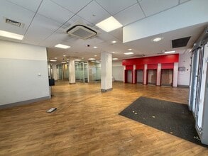 470-472 High Rd, Londres à louer Photo intérieure– Image 1 sur 2