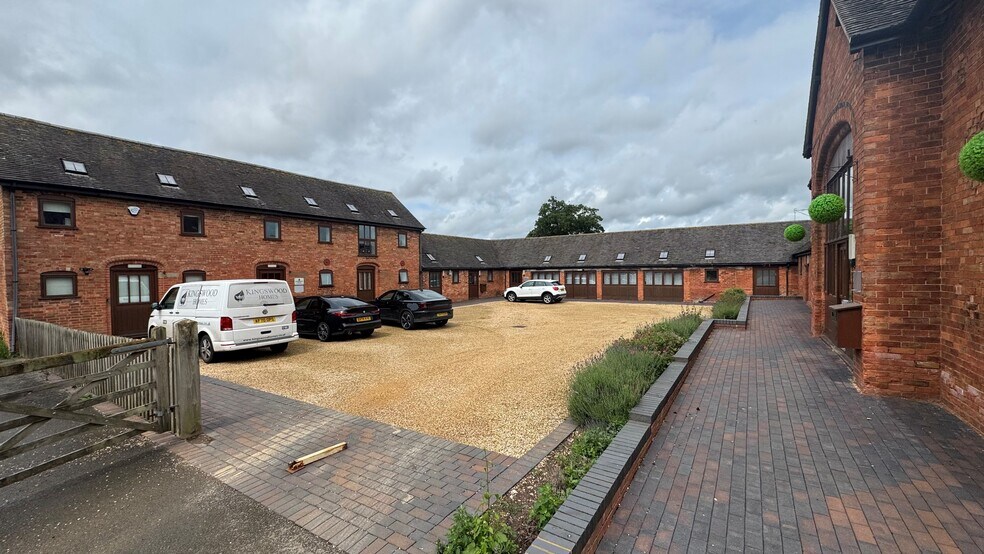 Meriden Rd, Solihull à louer - Photo de l’immeuble – Image 3 sur 11