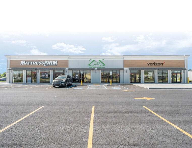 900 E Admiral Doyle Dr, New Iberia, LA à vendre - Photo de l’immeuble – Image 3 sur 8