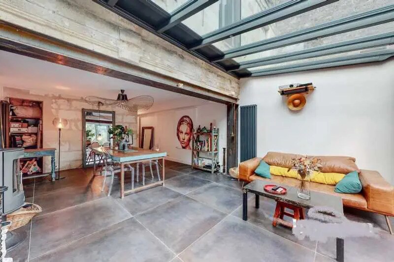 Bureau dans Paris à vendre - Photo de l’immeuble – Image 1 sur 2