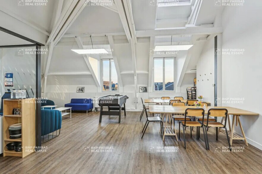 Bureau dans Saint-Denis à louer - Photo intérieure – Image 3 sur 13