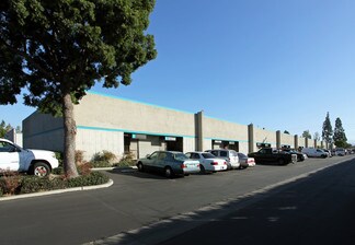 Plus de détails pour 1020 N Batavia St, Orange, CA - Industriel/Logistique à louer