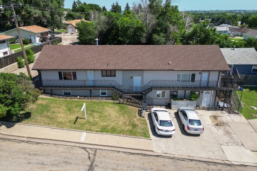 304 10th Ave NW, Mandan, ND à vendre - Photo de l’immeuble – Image 3 sur 25