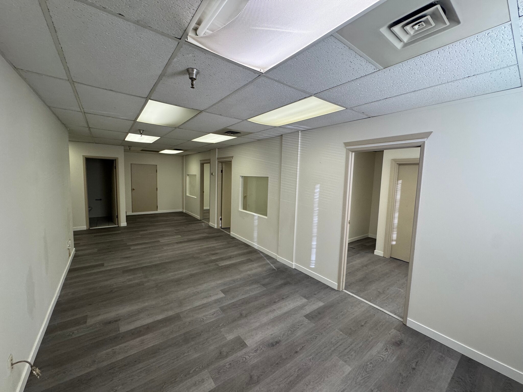 2851 Simpson Rd, Richmond, BC à louer Photo intérieure– Image 1 sur 7