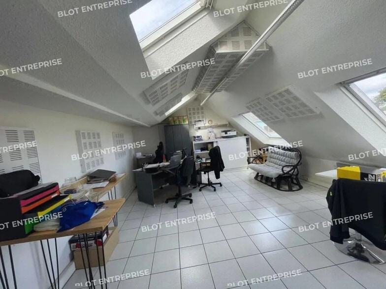 Bureau dans Quessoy à louer - Photo intérieure – Image 3 sur 7