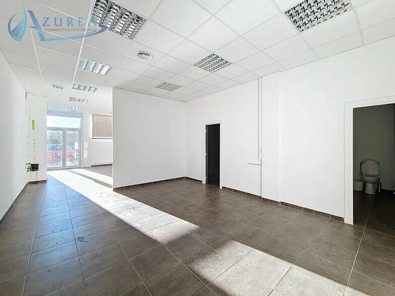 Local commercial dans Biot à louer - Photo intérieure – Image 3 sur 8