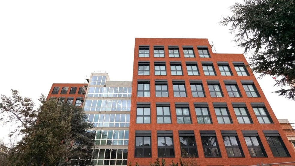 Bureau dans Toulouse à louer - Photo de l’immeuble – Image 3 sur 8