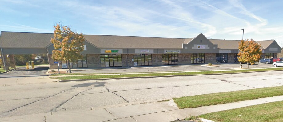 751 Church St, Allenton, WI à louer - Photo principale – Image 2 sur 11