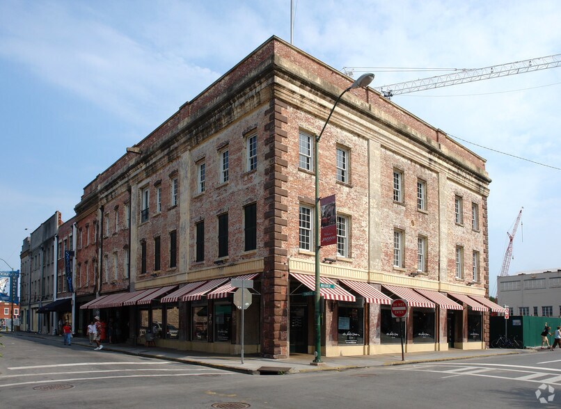 102 W Congress St, Savannah, GA à vendre - Photo de l’immeuble – Image 2 sur 2