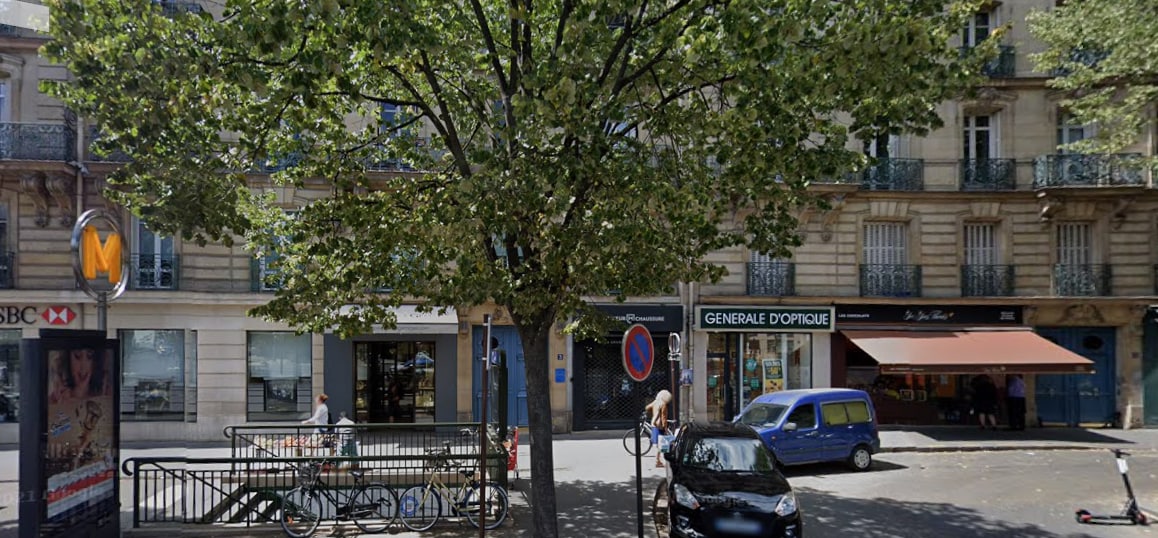 3 Place Des Ternes, Paris à louer Photo intérieure– Image 1 sur 2