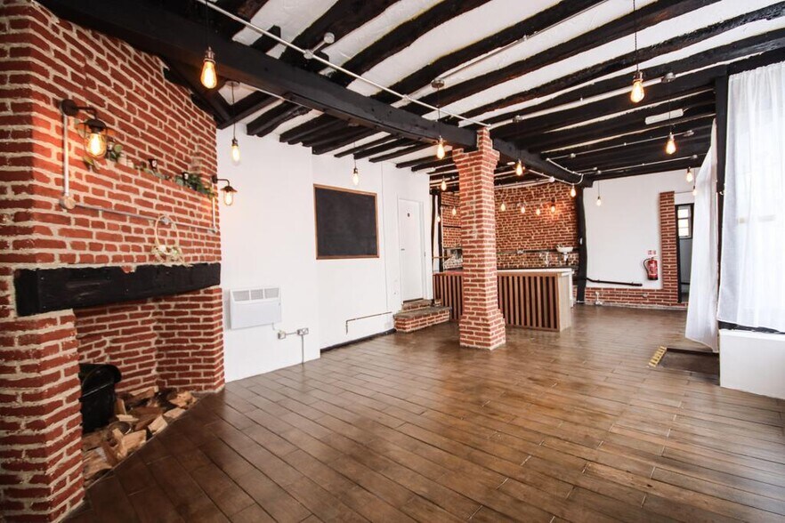 58 High St, Newington à louer - Photo de l’immeuble – Image 3 sur 15