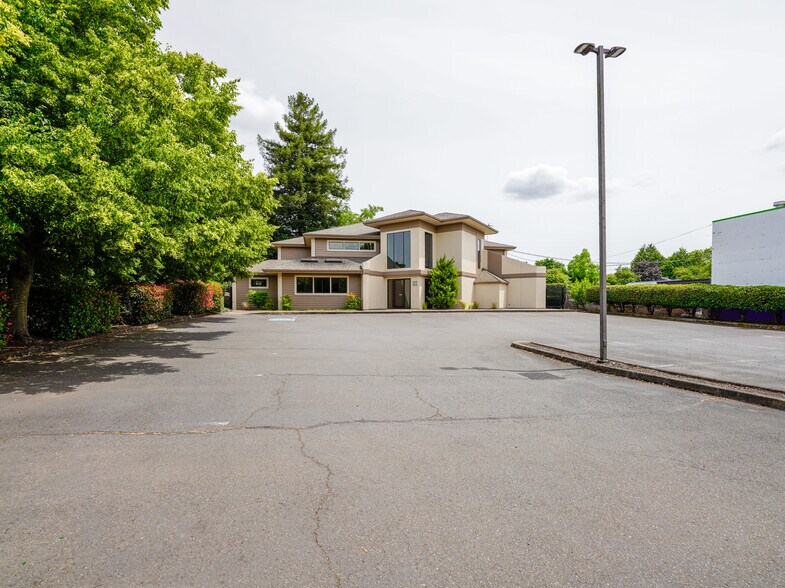 760-762 High St NE, Salem, OR à louer - Photo de l’immeuble – Image 3 sur 6