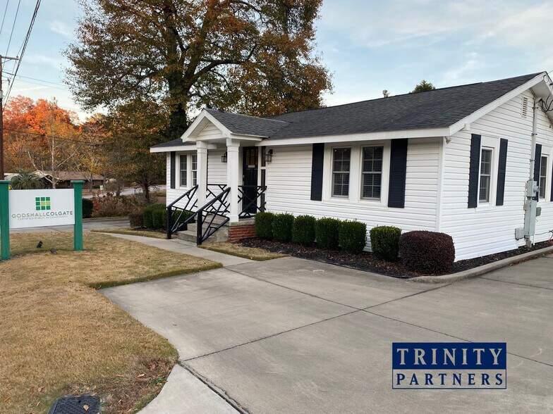 1620 Willingham Dr, Columbia, SC à louer - Photo de l’immeuble – Image 2 sur 5