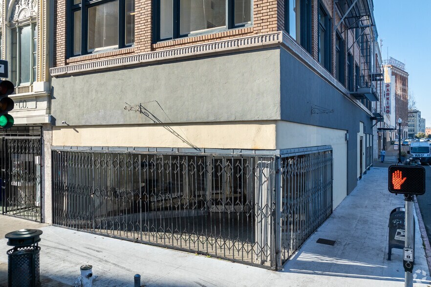 505 17th Street & 1645 Telegraph Avenue, Oakland, CA à louer - Photo de l’immeuble – Image 3 sur 7