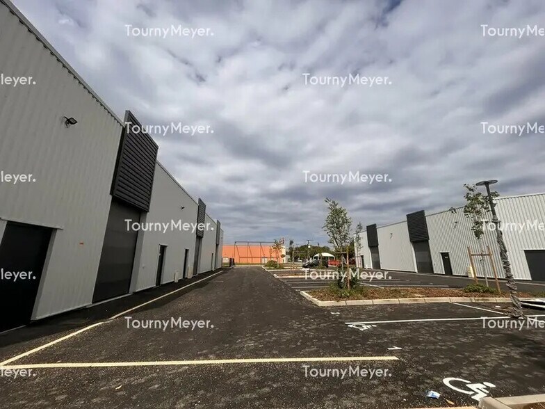 4 Rue De Cabourdy, Saint-Jory à louer - Photo de l’immeuble – Image 3 sur 9
