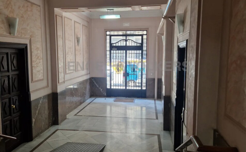 View Photo