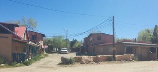 Plus de détails pour 62-64 St Francis Plaza, Ranchos De Taos, NM - Logement à vendre