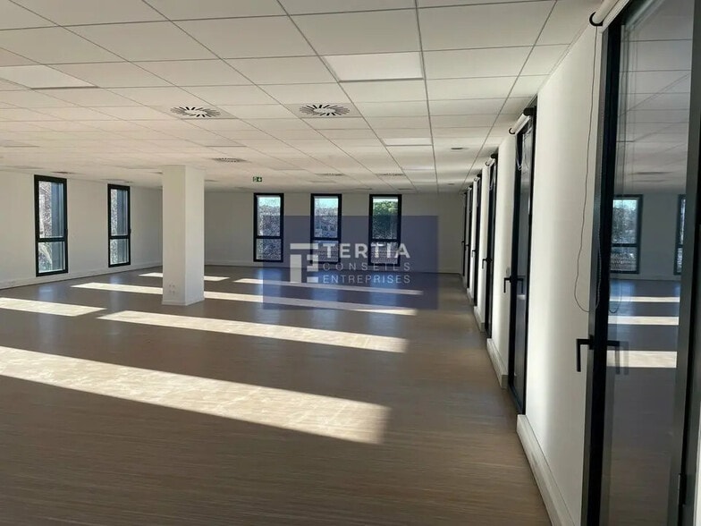 Bureau dans Montpellier à louer - Photo de l’immeuble – Image 3 sur 15