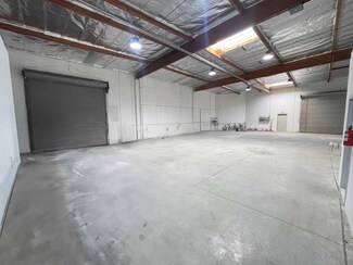 Plus de détails pour 14714 Lull St, Van Nuys, CA - Industriel/Logistique à louer