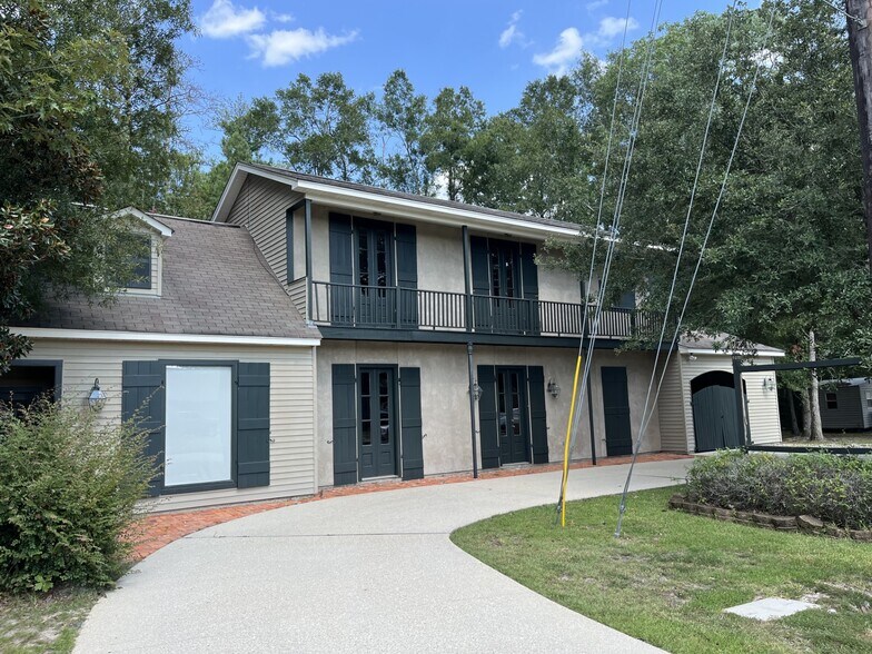 2075 3rd St, Mandeville, LA à vendre - Photo de l’immeuble – Image 2 sur 4