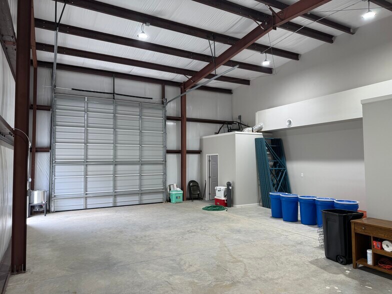 198 Short Rd SW pike, Huntsville, AL à louer - Photo de l’immeuble – Image 1 sur 9
