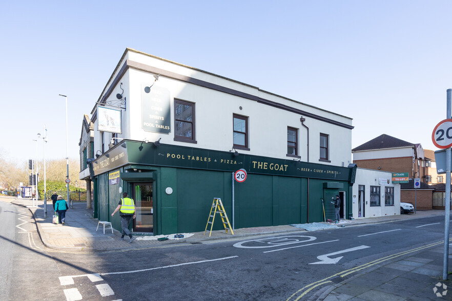 334A Commercial Rd, Portsmouth à louer - Photo principale – Image 2 sur 3