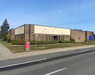 Plus de détails pour 227 Boul Brunswick, Pointe-claire, QC - Industriel/Logistique à louer