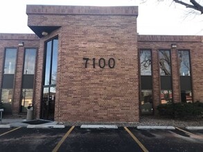 7100 W 44th Ave, Wheat Ridge, CO à louer Photo de l’immeuble– Image 2 sur 8