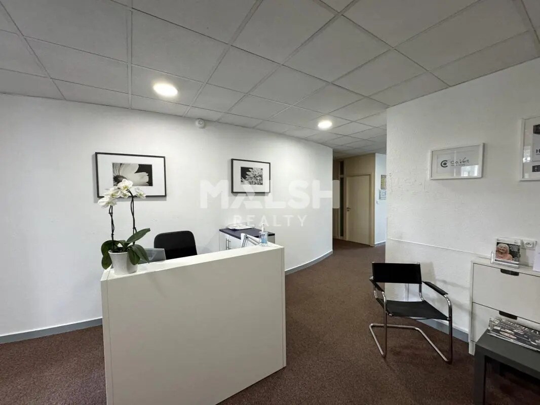 Bureau dans Saint-Étienne à louer Photo intérieure– Image 1 sur 7