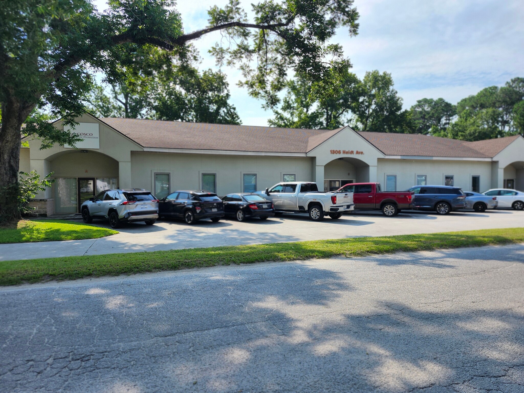 1306 Heidt Ave, Savannah, GA à louer Photo de l’immeuble– Image 1 sur 15