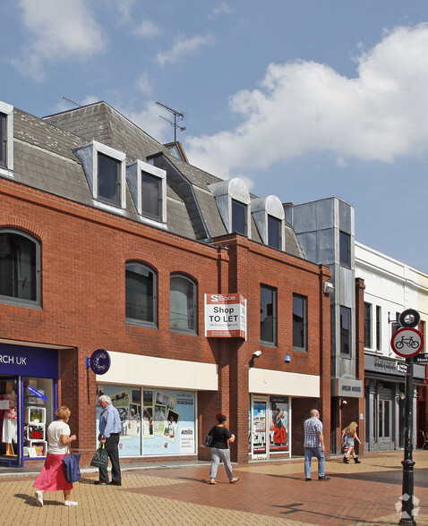 218-218a Moulsham St, Chelmsford à louer - Photo de l’immeuble – Image 2 sur 4