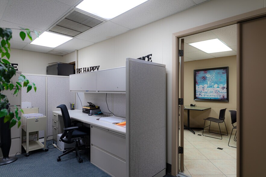 8141 State Highway 75 S, Huntsville, TX à vendre - Photo intérieure – Image 3 sur 6