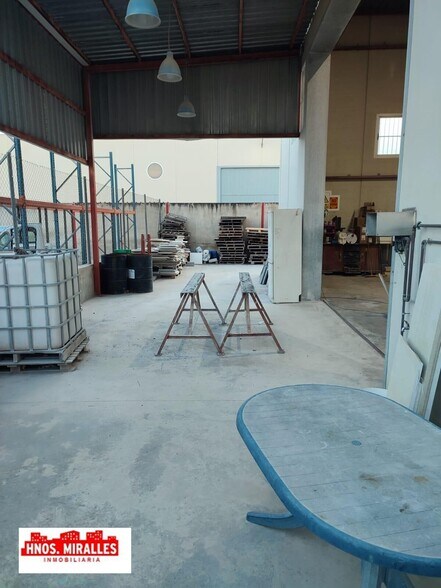 Industriel/Logistique dans Almoradí, Alicante à vendre - Photo intérieure – Image 3 sur 5