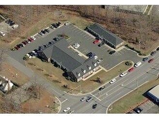 300 Enterprise Dr, Forest, VA à louer Photo principale– Image 1 sur 8