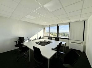 1 Avenue Du Fief, Saint-Ouen-l'Aumône à louer Photo intérieure– Image 2 sur 5