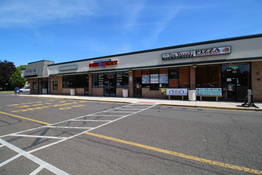 5401-5425 Neshaminy Blvd, Bensalem, PA à louer - Photo de l’immeuble – Image 1 sur 26